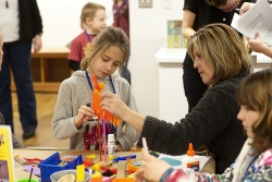 Family Sundays: Dia de los Muertes